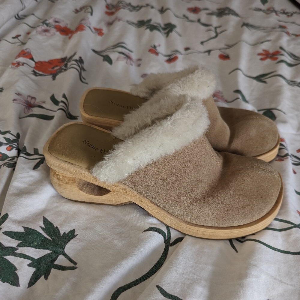 Skechers Y2K fuzzy slipper heels
